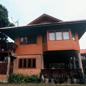 Baan Dr.Daoroong 1